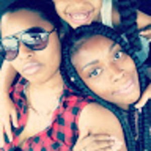 Meet your Posher, Kamz